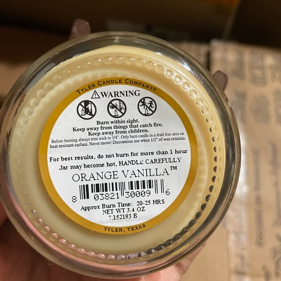Tyler Candles - 3.4 oz Jar (1) Orange Vanilla Scent - Picture 3 of 5